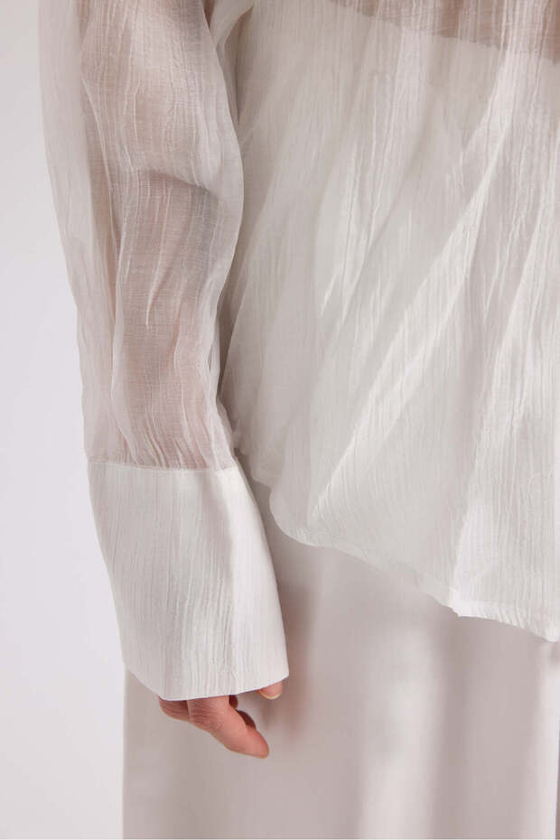MAI STUDIOS CO. Darya Wrinkle Detail White Shirt