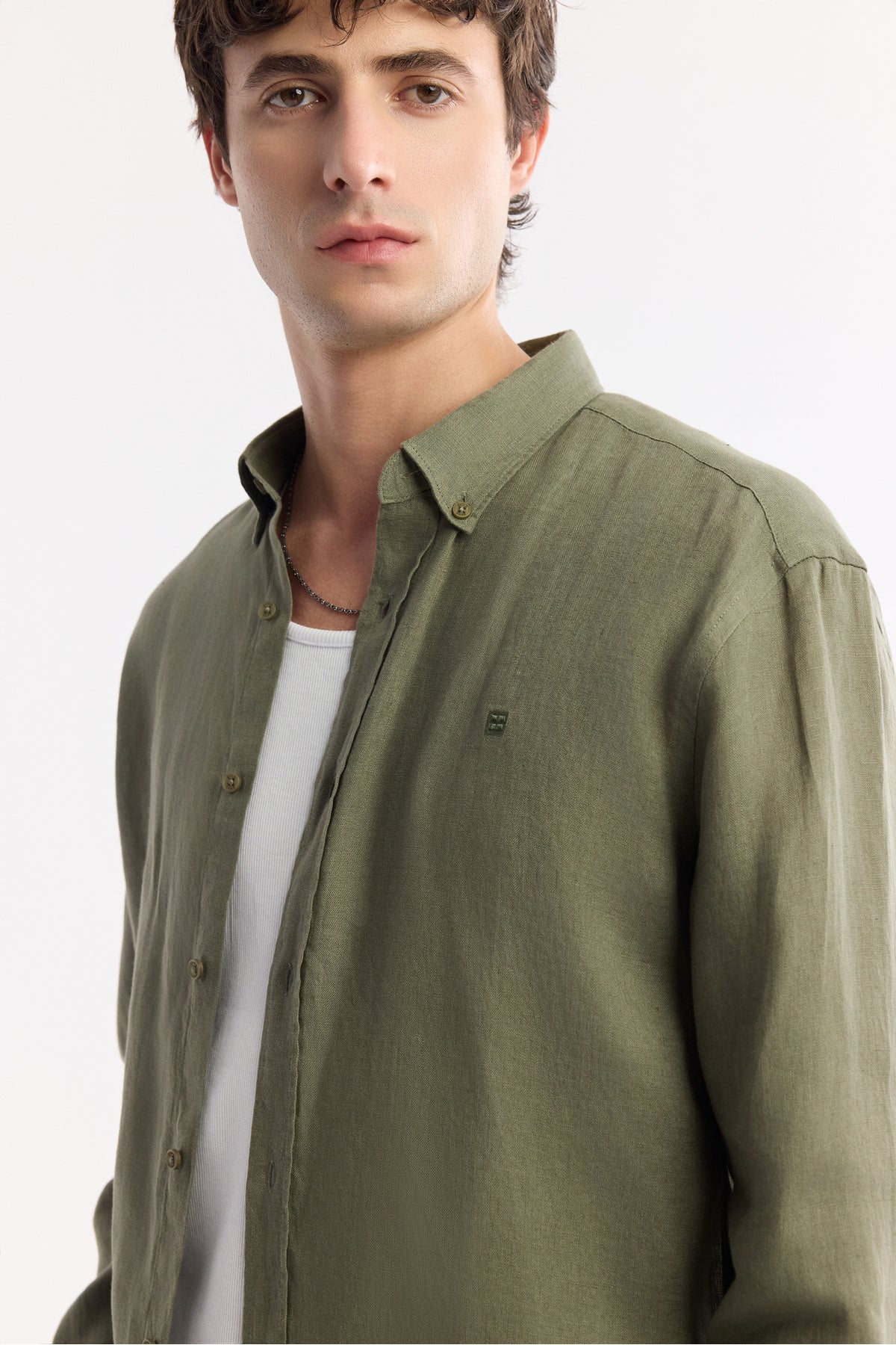 AVVA Men's Khaki Linen Shirt - Back