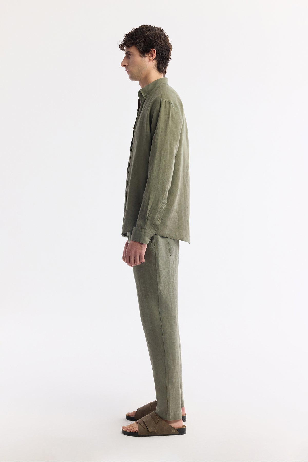 AVVA Men's Khaki Linen Shirt - Detail
