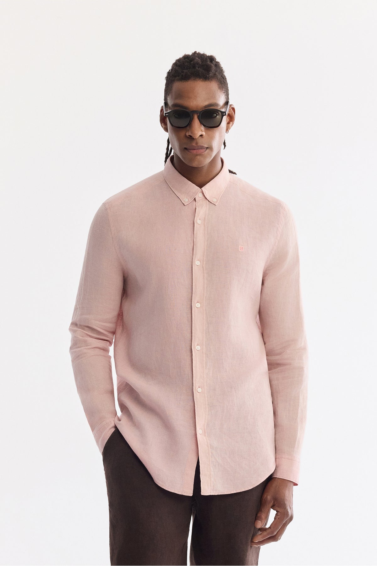 AVVA Men's Dark Pink Linen Shirt - Detail