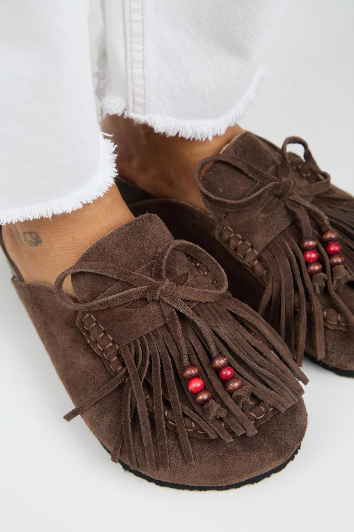 Malinda Leather Slipper - Beaded Detail