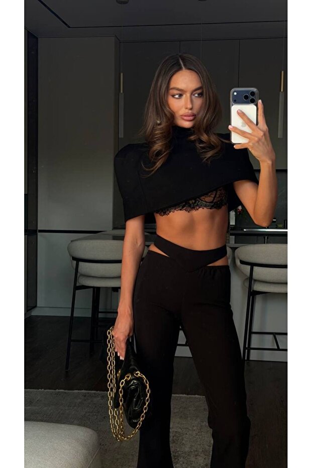 Women's Design Crop Top & Pants Set - Black - Flat lay