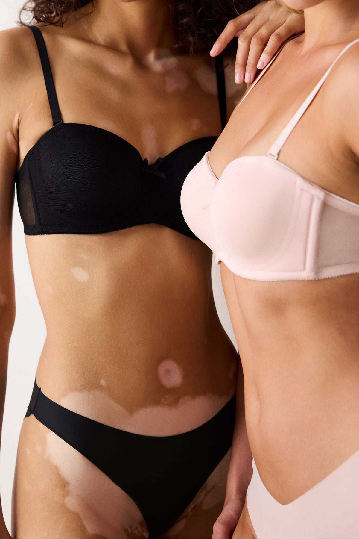 Penti Black Shaping Strapless Lotus Underwired Bra - View 2