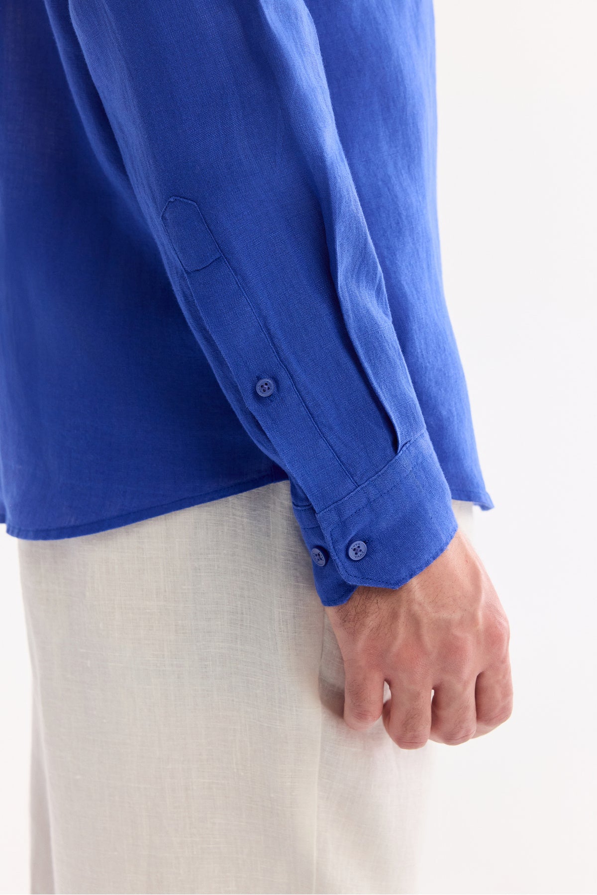 AVVA Men's Steel Blue Linen Shirt - Side