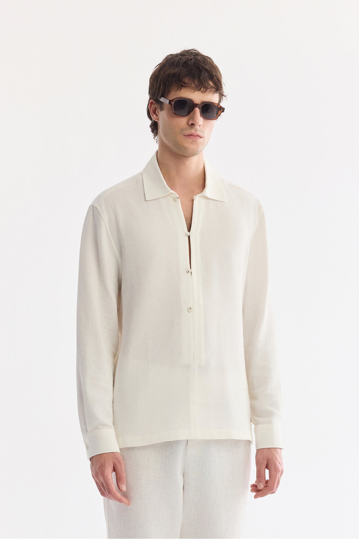AVVA Men's White Half-Button Cotton Shirt - Detail