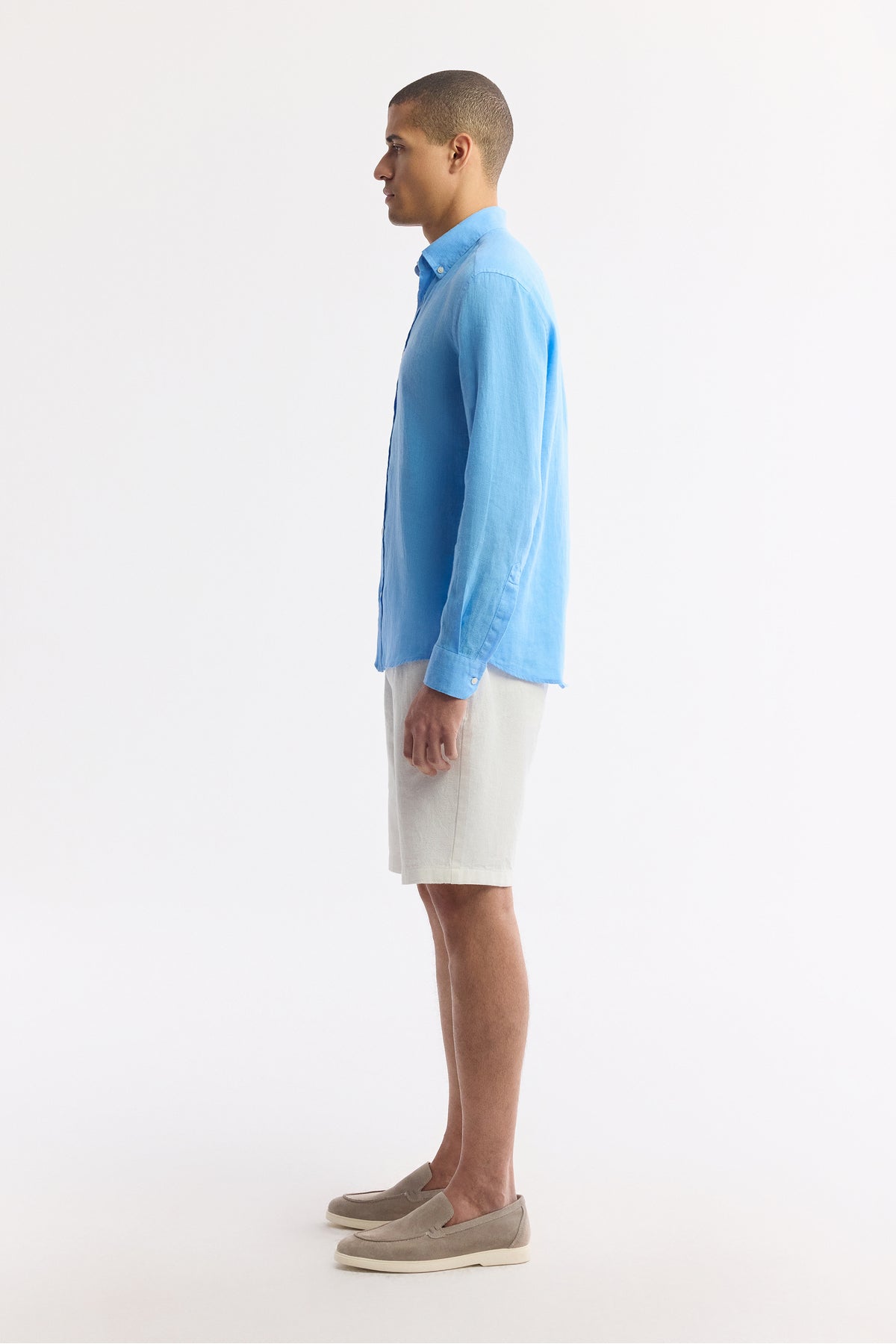 AVVA Men's Blue Linen Shirt - Detail