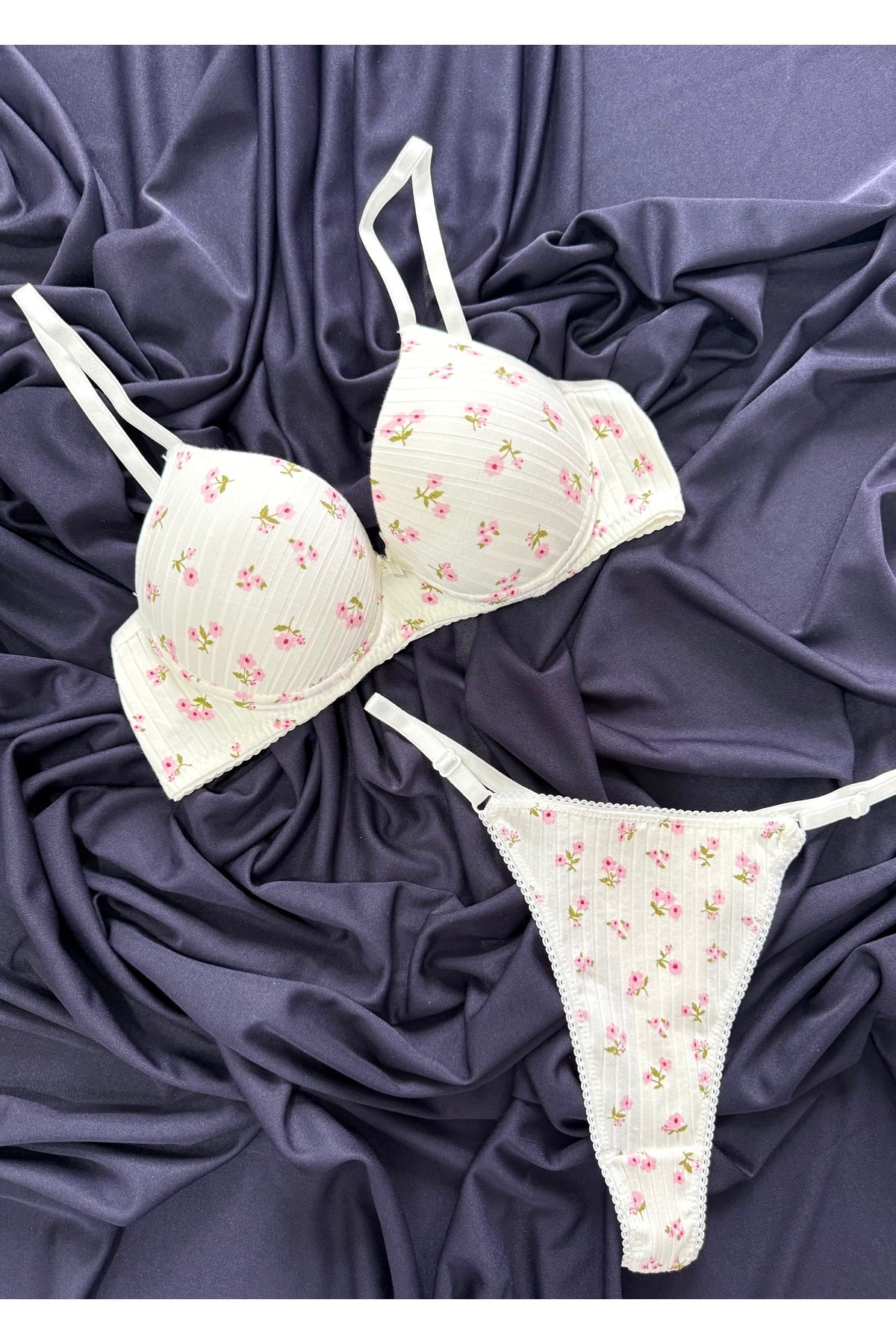 İNKO floral bra and thong set white detail