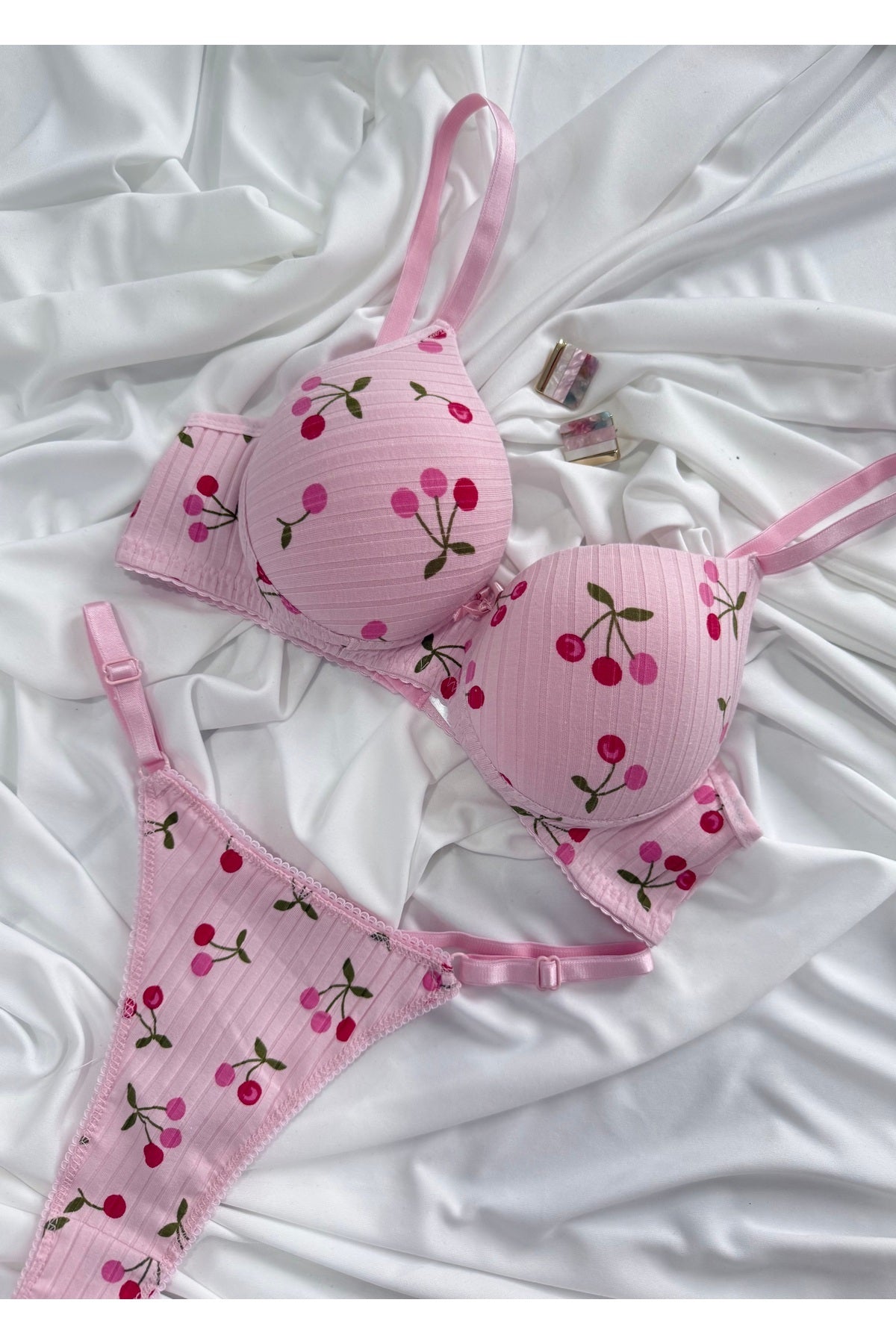 İNKO cherry bra and thong set pink detail
