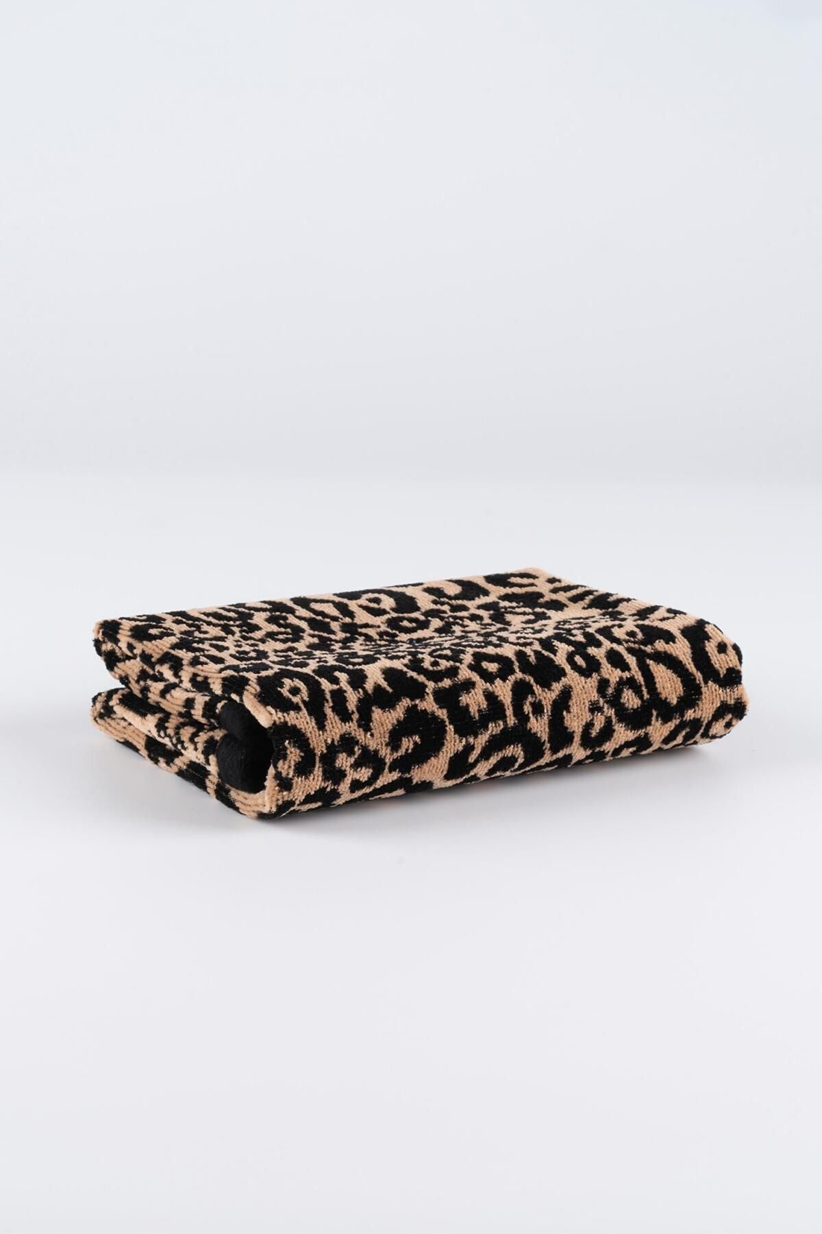 Soley Panthera leopard print 100% cotton guest towel 30x50 cm