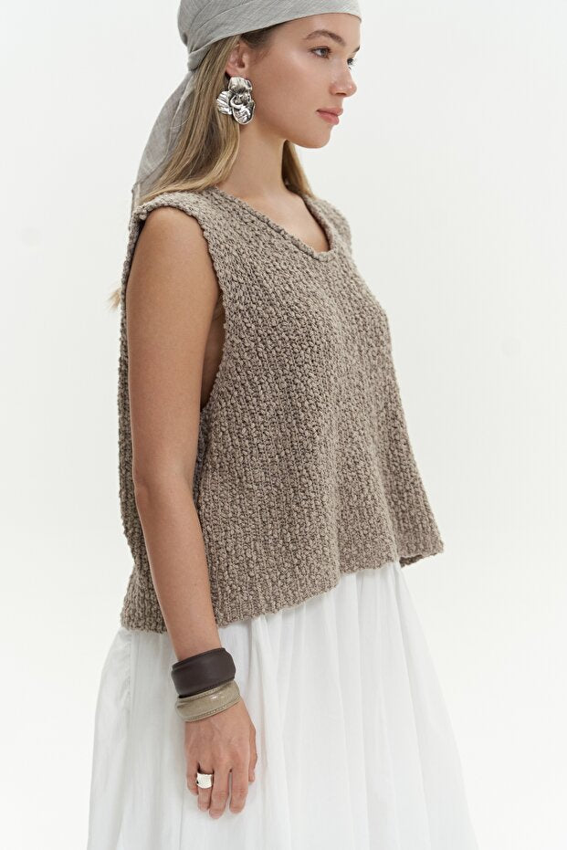 BOHEMAI Knitle Comfortable Fit Knitwear Mink Crop Top - 1