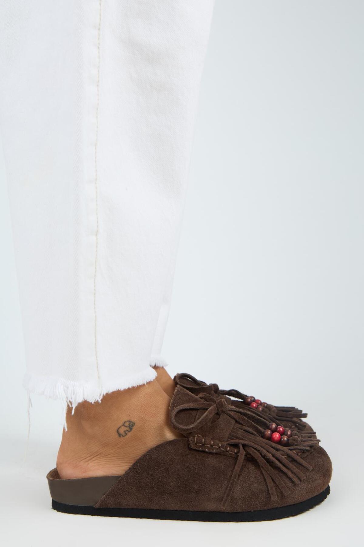 Manijero Malinda genuine leather sabo slipper brown - detail