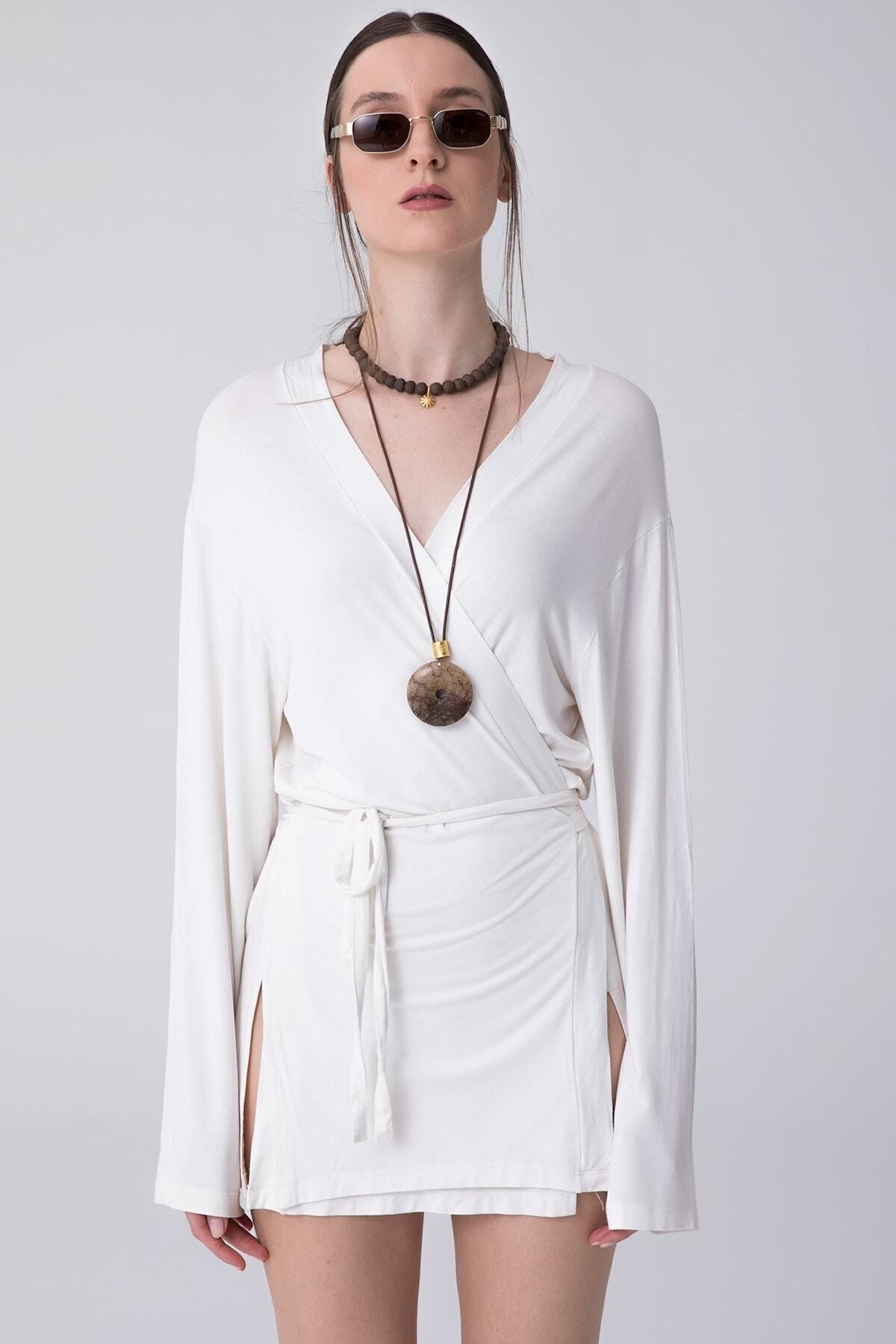 SHEISMONO Ultra Soft Zoe Kimono - White