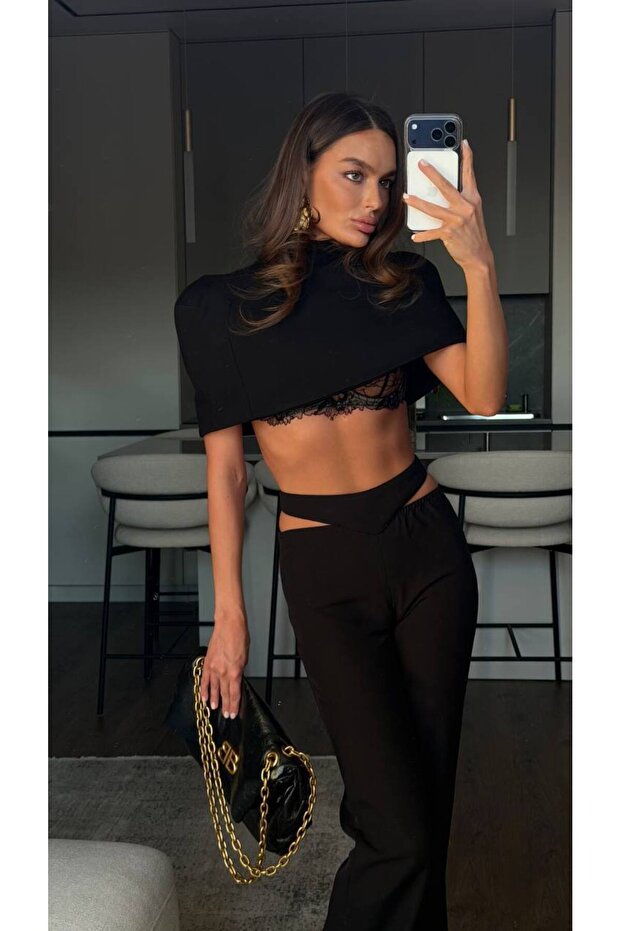 Women's Design Crop Top & Pants Set - Black - Front view